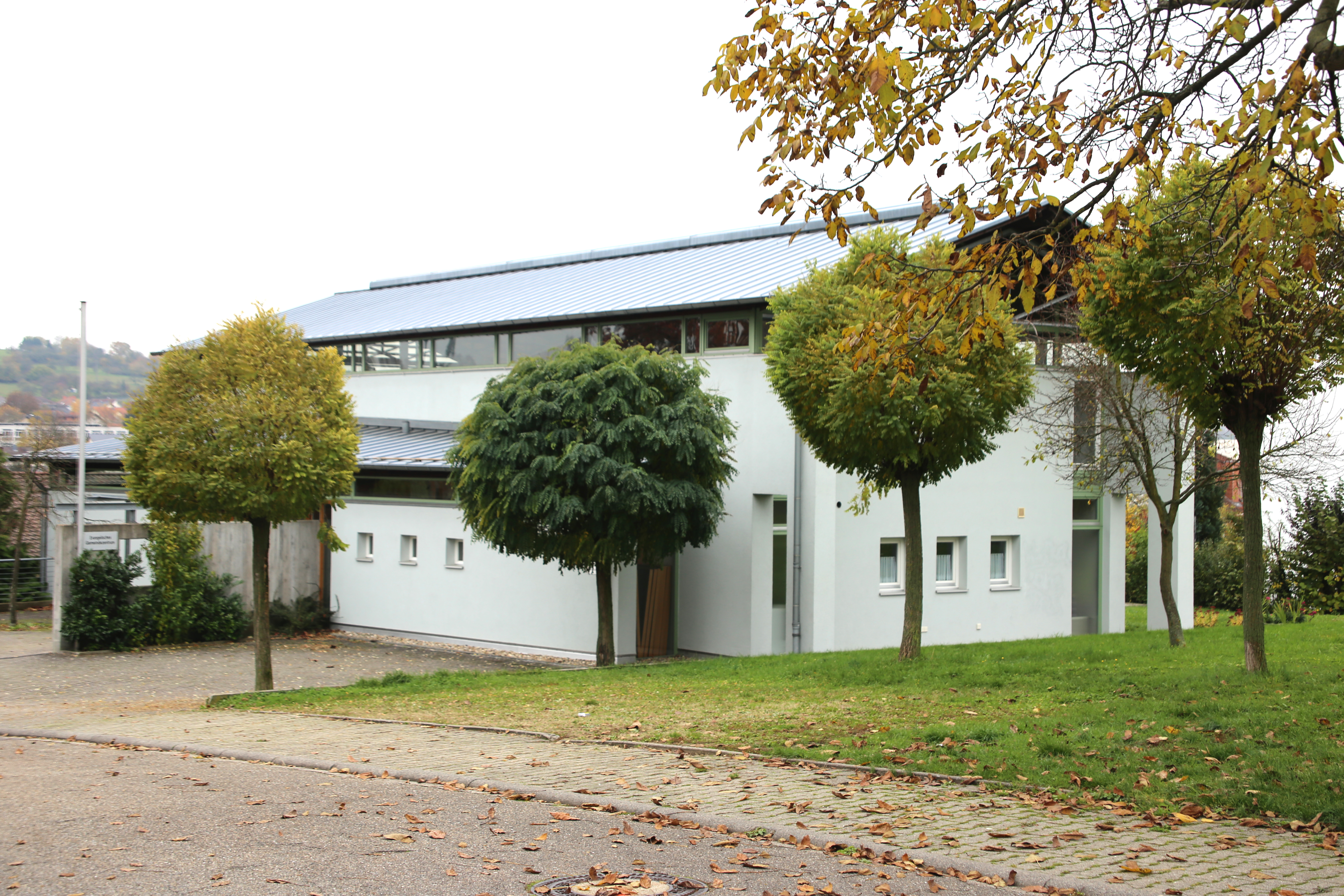  Evangelisches Gemeindezentrum Östringen - das Bild wird mit Klick vergrößert 