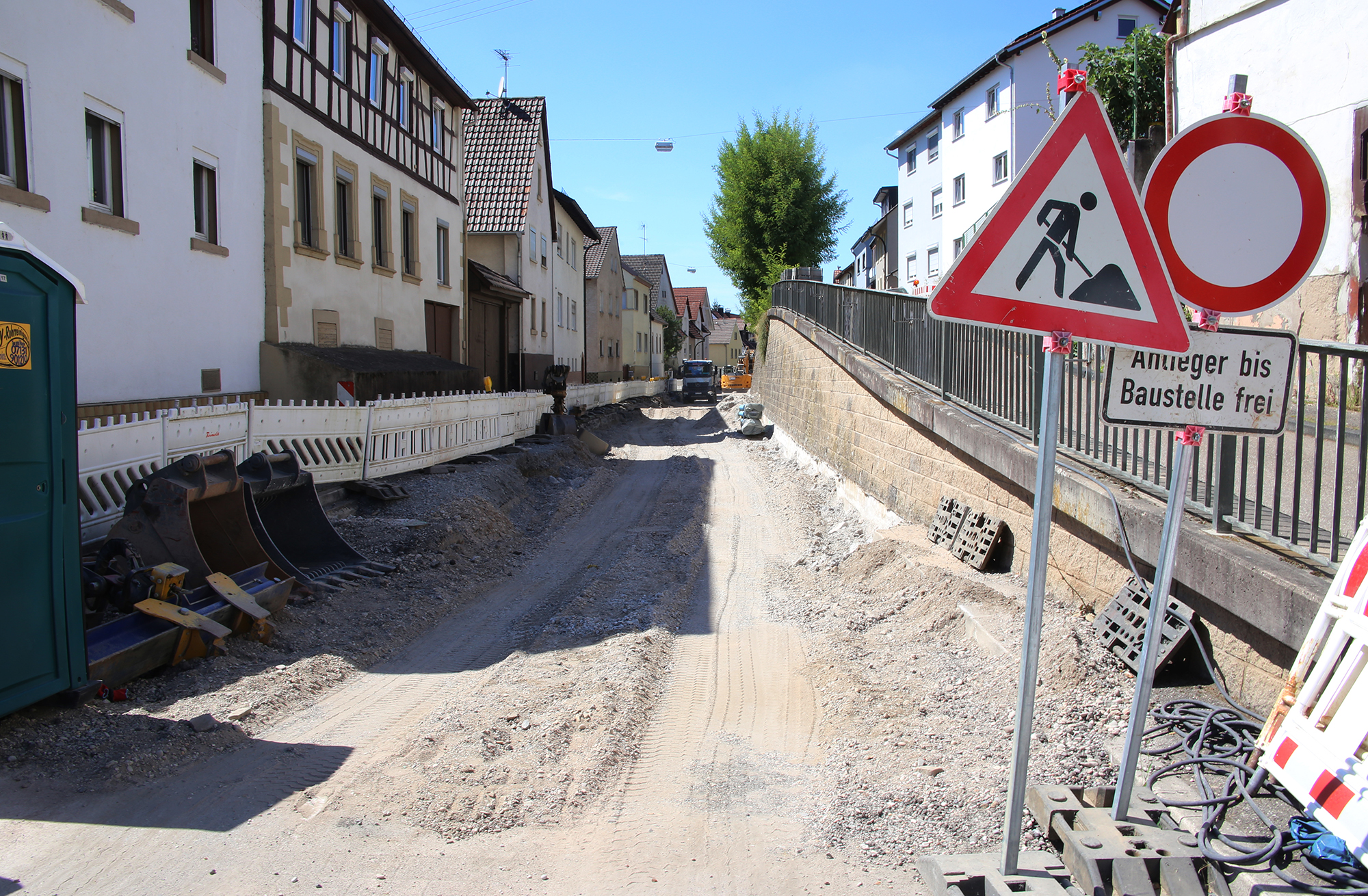 Tiefbauarbeiten in der Unteren Klosterstraße kommen gut voran